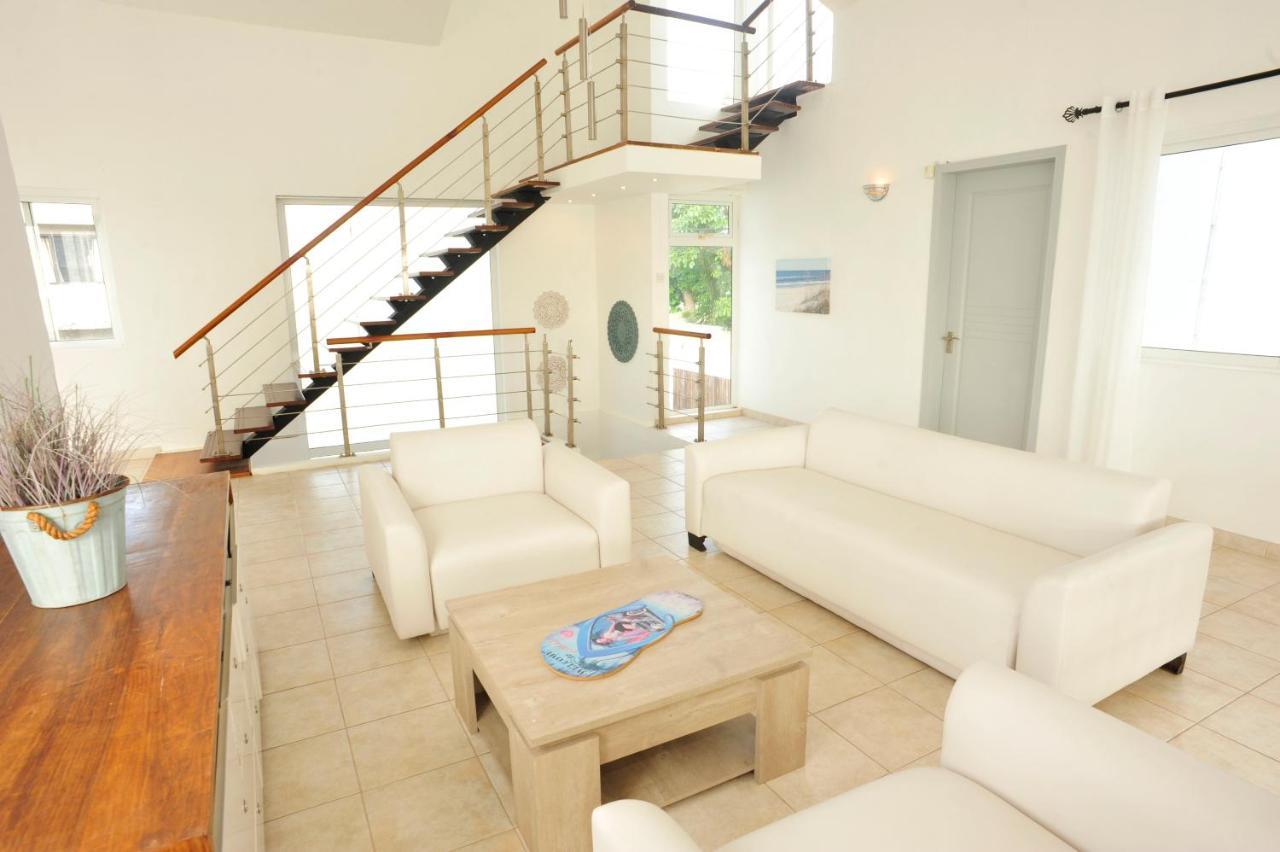 The Beach House - West Coast Mauritius 黑河区 外观 照片