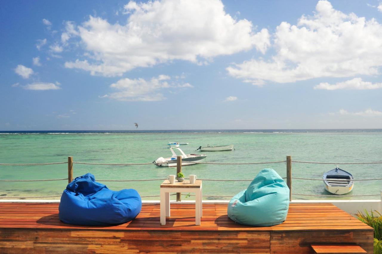 The Beach House - West Coast Mauritius 黑河区 外观 照片